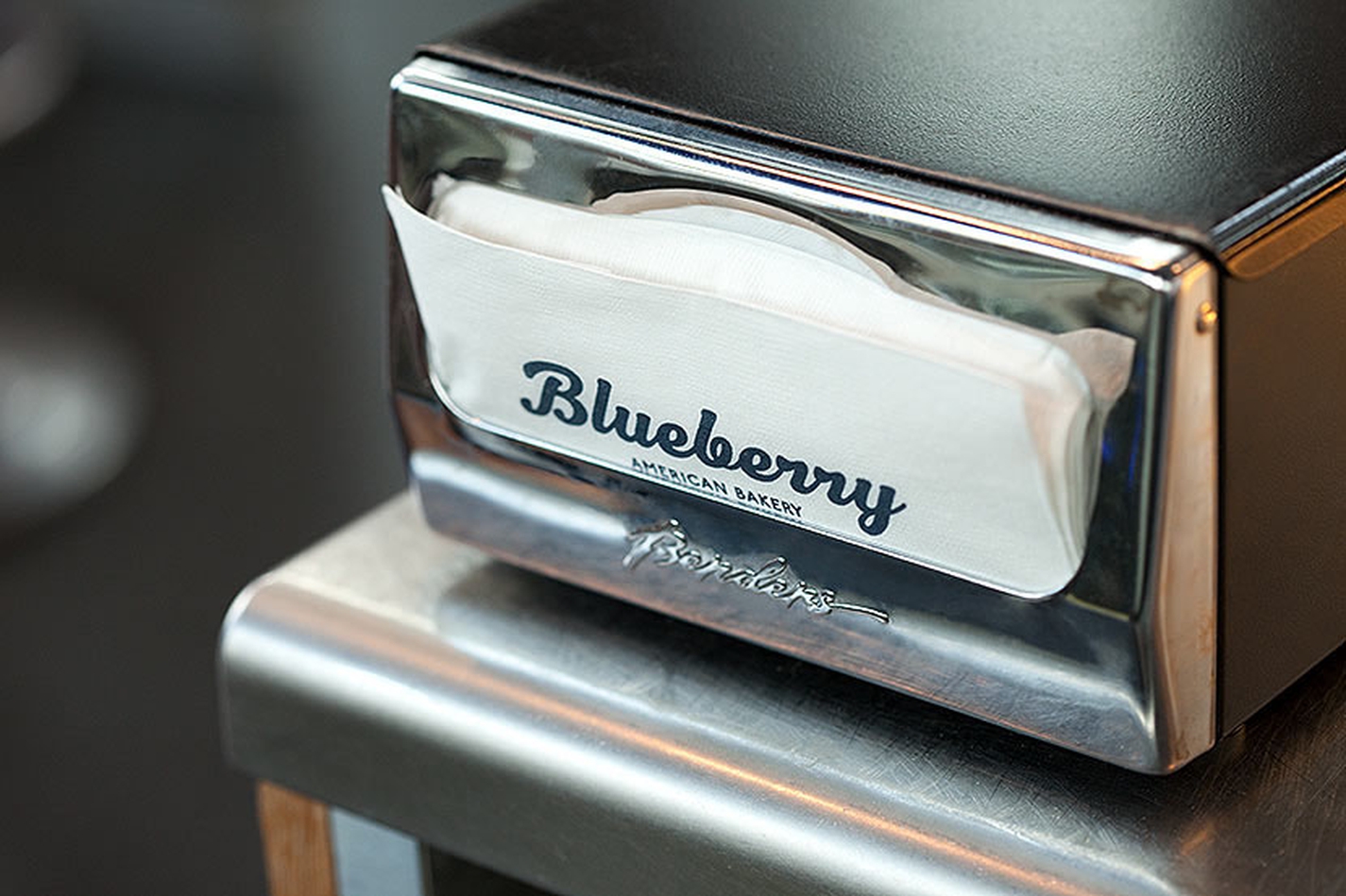 bob-blueberry-dispenser-32885.jpg